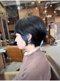【山本智文】インナーカラーブルーショートカット