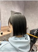 酸性ストレートパツっと切りっぱなしストレートボブ髪質改善