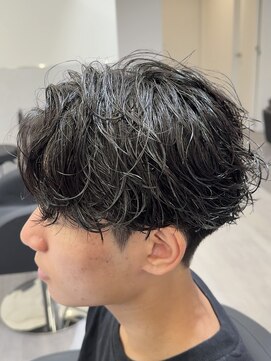 ビカムメンズヘアー 栄店(become men's hair) ルーズパーマセンターパート