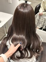 ケリーアン 太田(kelly.un)&nbsp;グレージュ / やわらかくみえるカラー / 透明感カラー