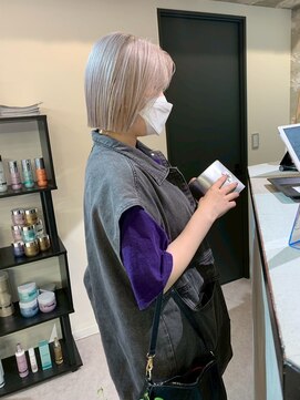 ペレ 原宿(PELE) ダブルカラー/ケアブリーチ/羽エクステ/原宿