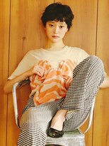 バーノン(VERNON)&nbsp;NEST CROP SHORTwearingYOSHIO KUBO【VERNON】058-262-3611