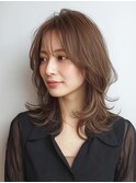  大人可愛いミディアムレイヤー×白髪ぼかし30代40代50代60代