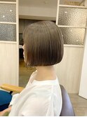 ミニボブ×グレージュ