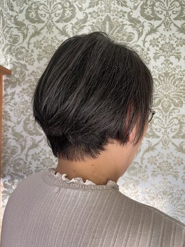 ビオラス(Vi-olus) ショートボブ