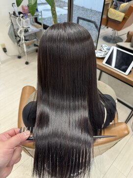 タスメット(+Met.) 髪質改善ストレート×黒髪ロング