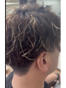 アール ヘアーアンドメイク 妻田店(R Hair&Make) ツイスパ×ハイライト