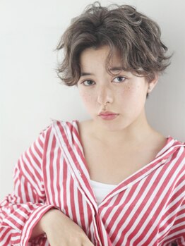 顔周りのカットはにお任せ♪骨格や髪質に合わせたカットで、あなただけの似合わせスタイルに！