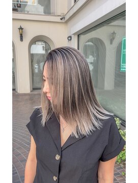 リベルテ(LIBERTE) Liberte銀座 西海岸レイヤースタイル×オーダーハイライトカラー