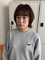 エイチ(811)&nbsp;丸みショートウルフカットレイヤーカットハンサムショート卒業式