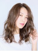 ナチュラルアッシュの柔らかカール