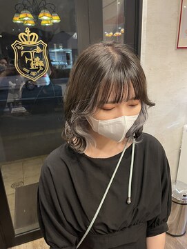 フェイバー 警固店(FAVOR) ホワイトインナーカラー