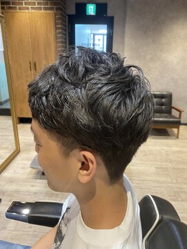 ロバーツヘアー 日野店 ゆるパーマでボリュームアップスタイル