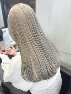 セプト 天神大名(SEPT.) ブリーチ ハイトーン ダブルカラー ホワイト 髪質改善カラー