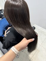 イルミ(iLUMi)&nbsp;iLUMi　×　ストレートパーマ