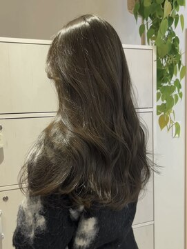 ザックジングウ 表参道(ZACC JINGU) ブリーチなしオリーブベージュ/ オリーブカラー/ 透明感カラー