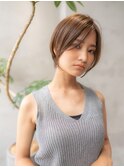 ヌーディカラー/前下がりボブ/小顔ヘア/大人ボブ
