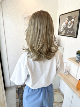 コスモス(cosmos) 鎖骨下レイヤースタイル