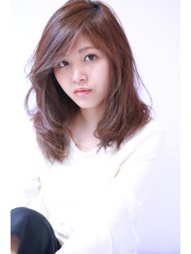 エイチバイシオミエイチ 神戸三宮(H by shiomi H) [shiomi H]ゆるやかミディアム