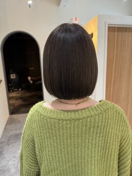 エハプラスマウナ(Eha+MAUNA) 内巻きボブ/グレージュカラー[30代40代50代女性]