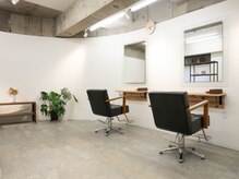 セゾン(SAISON)の雰囲気（開放感のある店内。ご夫婦やご家族でのご来店もお待ちしてます。）