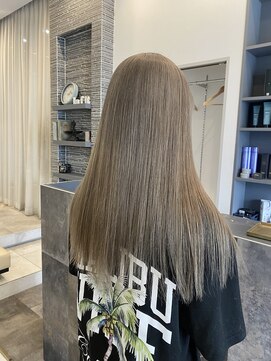 ラフィット 下大利店(lafit) 2ブリーチグレージュ【かじ】/ lafit下大利@kaji_de_experiences