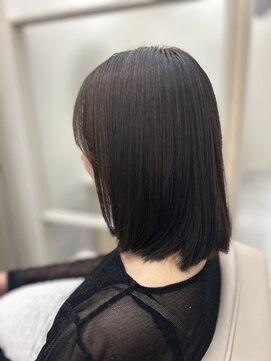 トッカ 広島(tocca) 髪質改善で叶える　まとまるツヤ髪ボブ