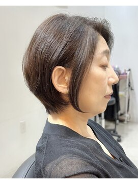ヨファ ヘアー(YOFA hair) 似合わせ　大人ショートボブ