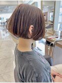 プチ刈り上げのパツッとボブ