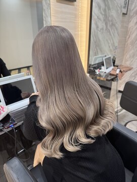 ラピス 大阪アメ村店(Lapis) 超透明感シルバーグレー