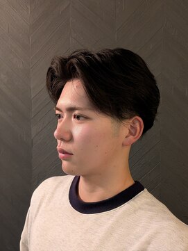 ワンワンオー バーバーショップ コンチネンタル(@110 BARBER SHOP continental) フェザーパーマ