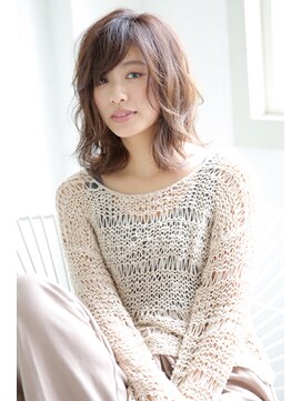 ビィシャイン 滝野店 カジュアルロブ