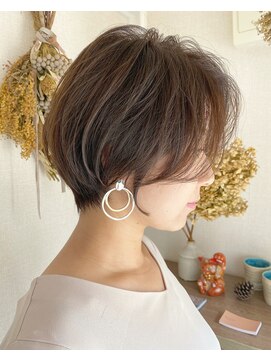 キセツ(ki se tsu) あたまのかたちがきれいになるゆったりショートとボブのあいだ