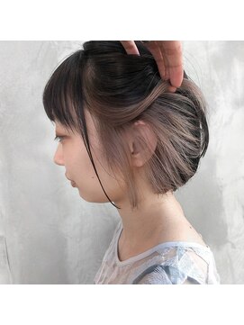 ギークス(GEEKS) 【GEEKS渋谷】ミニボブイルミナインナーカラー/20代30代/シアー