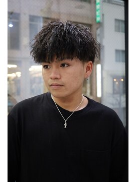 メゾンフォーメン(Maison for men) ツイストパーマ　前下がりマッシュ　ツイストスパイラルパーマ