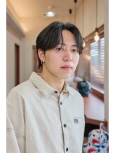 センターパート×ニュアンスパーマ＊楽で色気のある大人ヘア(沼津/三島/メンズパーマ］