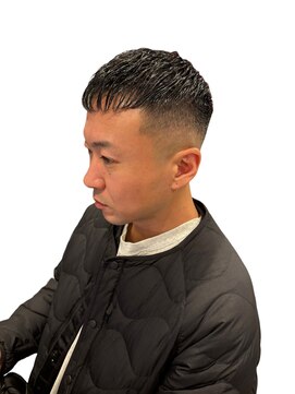 銀座マツナガ 神田店 クロップスキンフェードアイロンパーマショートメンズワイルド