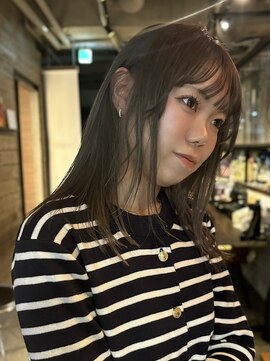 メイカ(MEIKA) 【ミディアムロング × 透明感カラー ×  グレージュ】浅野美紀