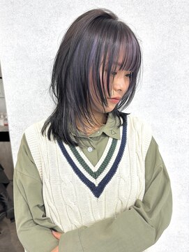 ツキ 横浜店(tuki) ミディアムウルフフェイスフレーミングラベンダーカラー