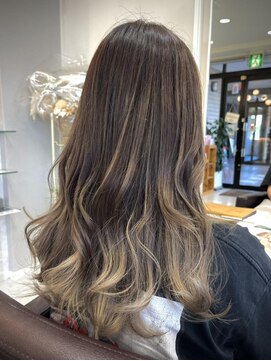 リファインド ギフト ヘアー ステージ(Refined gift HAIR STAGE) バレイヤージュハイライトグラデーションカラー