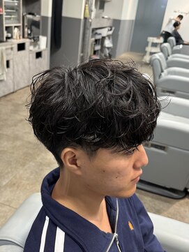 ノイセル 西本町(Noisyle) MEN’S HAIR/波巻ツイストスパイラル/フェザーパーマ/本町ｙ