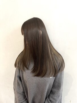 マスカリ(muscali) 黒髪/クラゲヘアー/オリーブグレー/小顔/ココアベージュd8