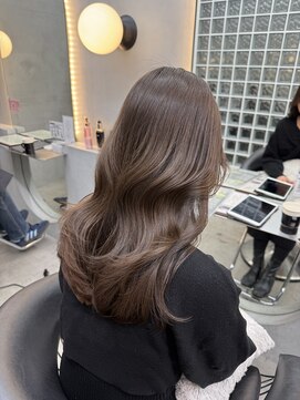 ロンドポレール 北千住(Lond polaire) バタフライカットグレーブラウンワンホンレイヤー