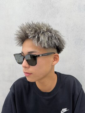 ルースト 西院店(ROOST) MEN’S HAIR/パイルツイスト/ホワイトハイライト/眉毛カット