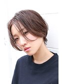 大人モードな抜け感ショートボブ