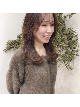 マウロア(MAULOA) " 春っぽロングウルフ…ピンクベージュ"ayumi