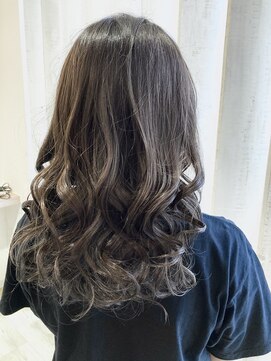 ロッコ 深谷店(ROCCO) ＃インナーカラー＃ダークグレー＃N.カラー＃カット