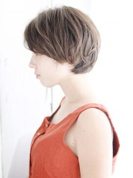 ナル 白山神社参道通り店(nalu) 透け感かきあげバングのショートスタイル