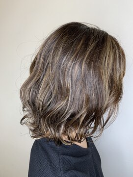 ヘアーサロン イバ(IBA) ハイライトカラー