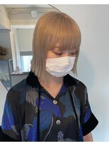 キコエル 三軒茶屋(kikoeru)&nbsp;ホワイトベージュ切りっぱなしボブ